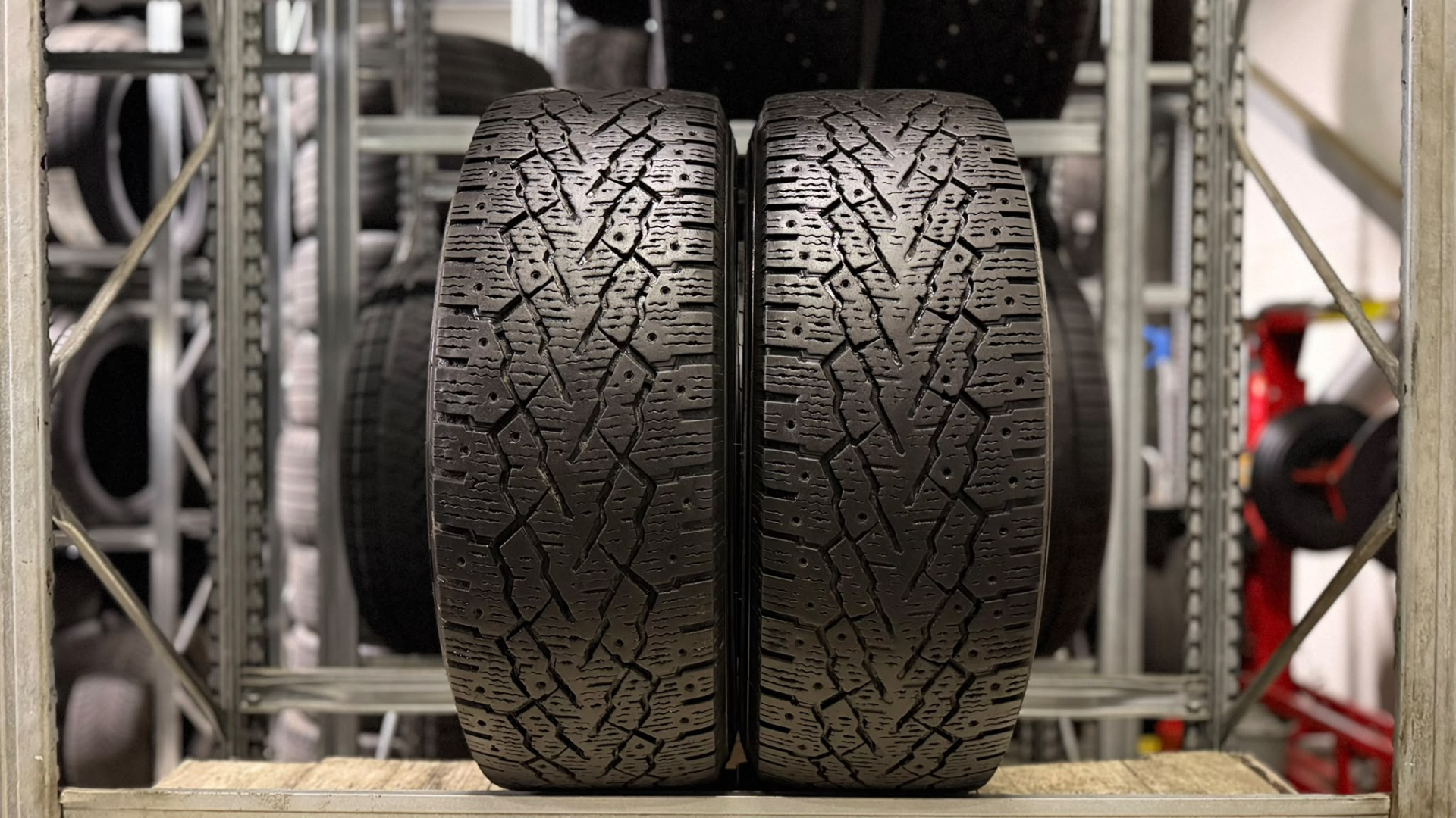 Kumho Winter Portran CW11 235/65R16C 115/113 R Friction tires