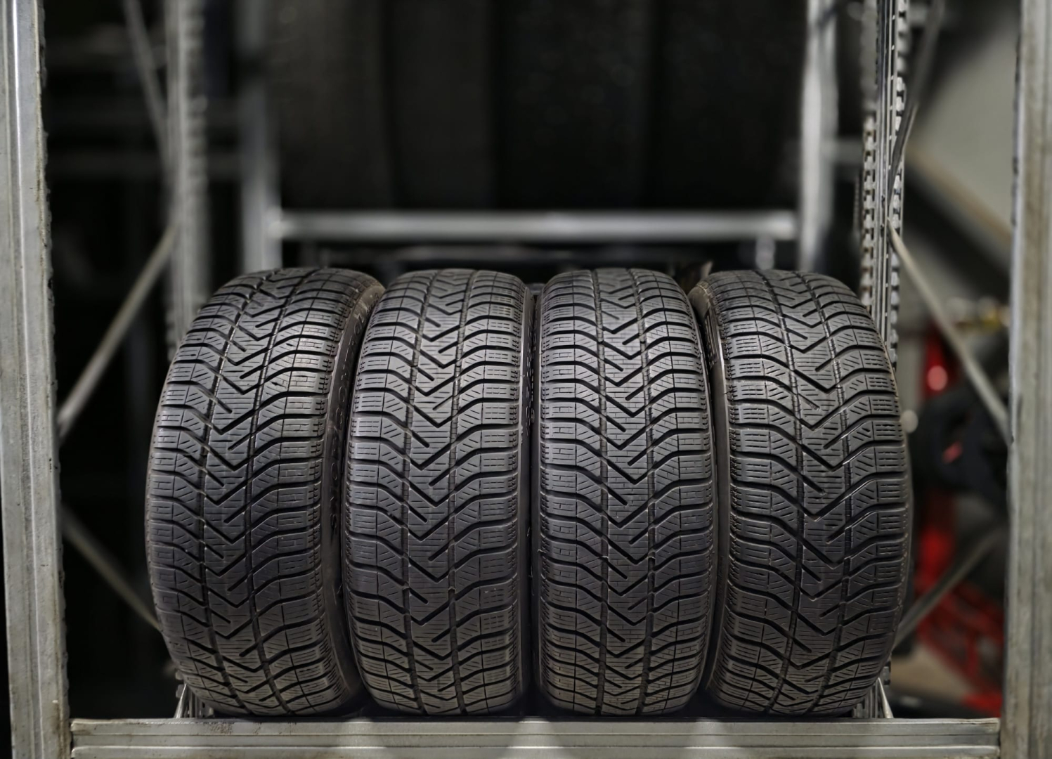 Pirelli Winter Snowcontrol 210 Serie 3 195/55R17 92 H *
