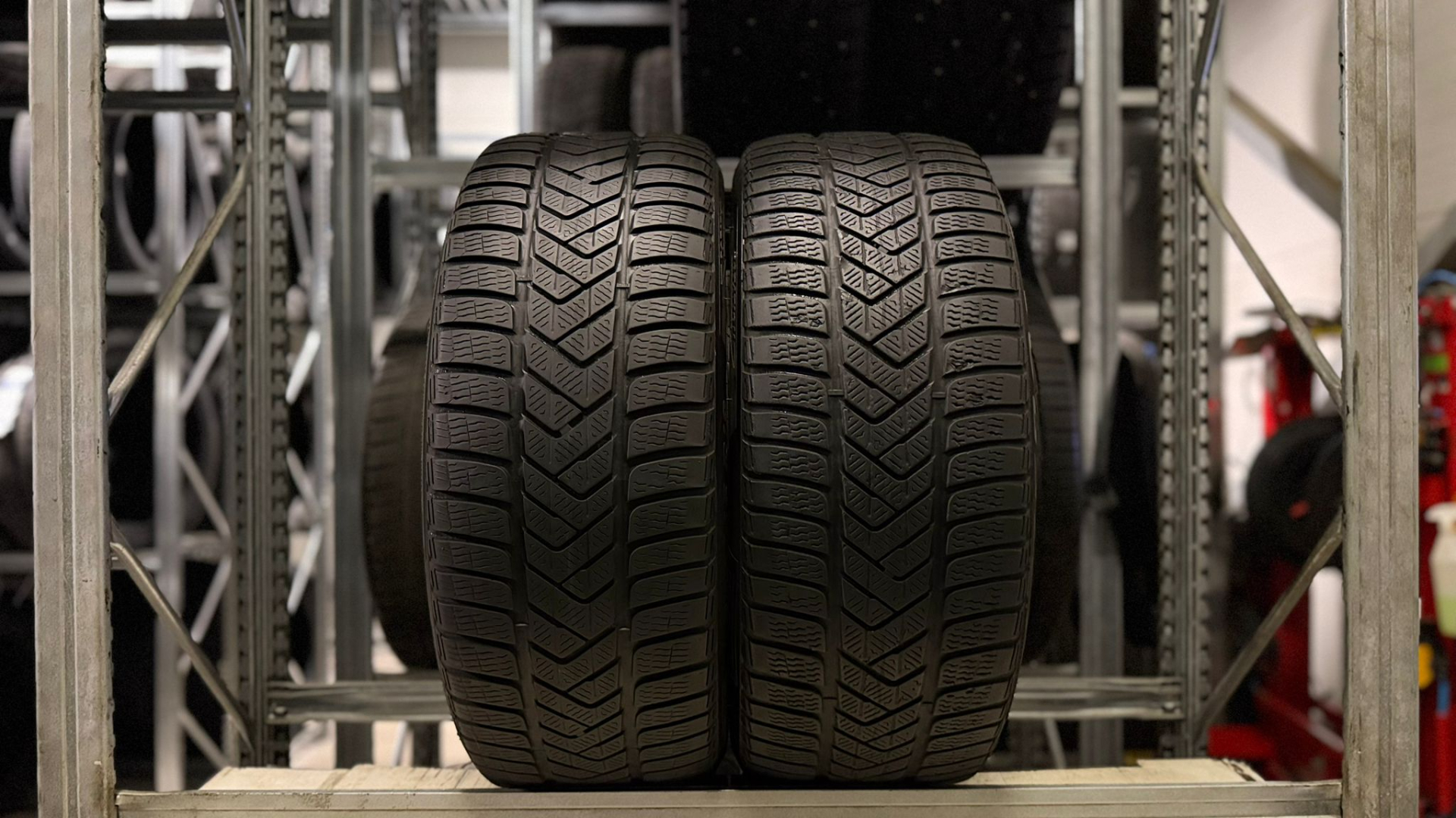 Pirelli Winter Sottozero 3 255/45R19 104 V MO Friction tires