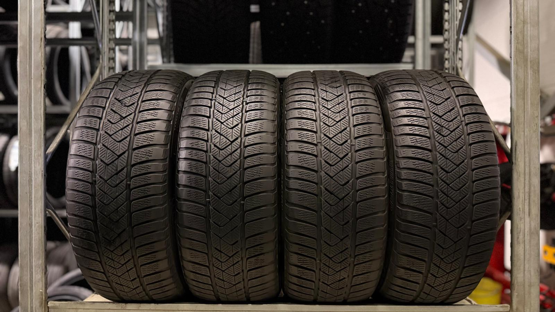 Pirelli Winter Sottozero 3 245/45R18 100 V BMW, MO Friction tires