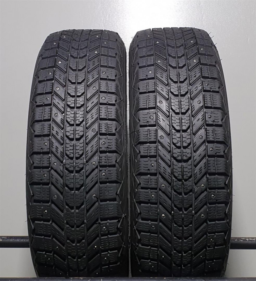 Firestone Winterforce 175/65R14 82 S Studded tires
