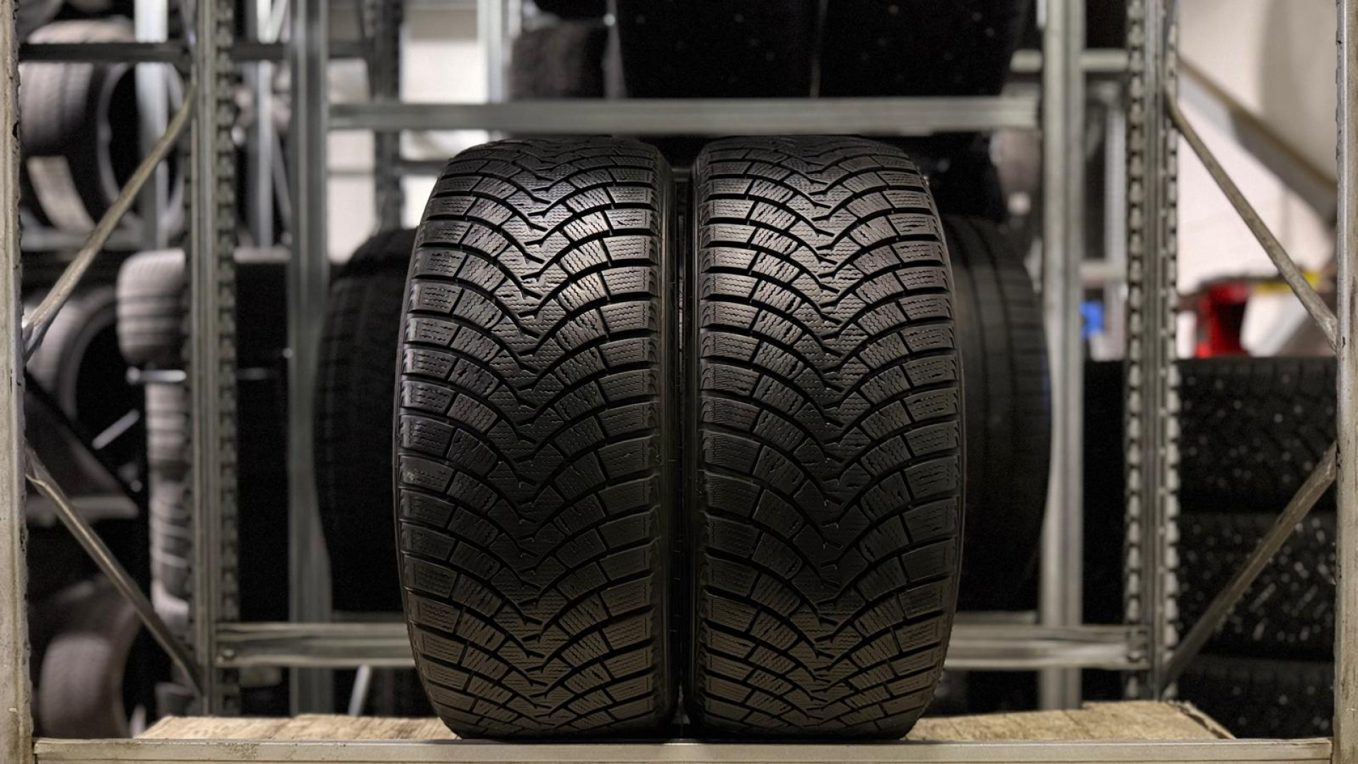 Falken Winterpeak F-Snow 1 225/45R17 94 T Ламельные шины