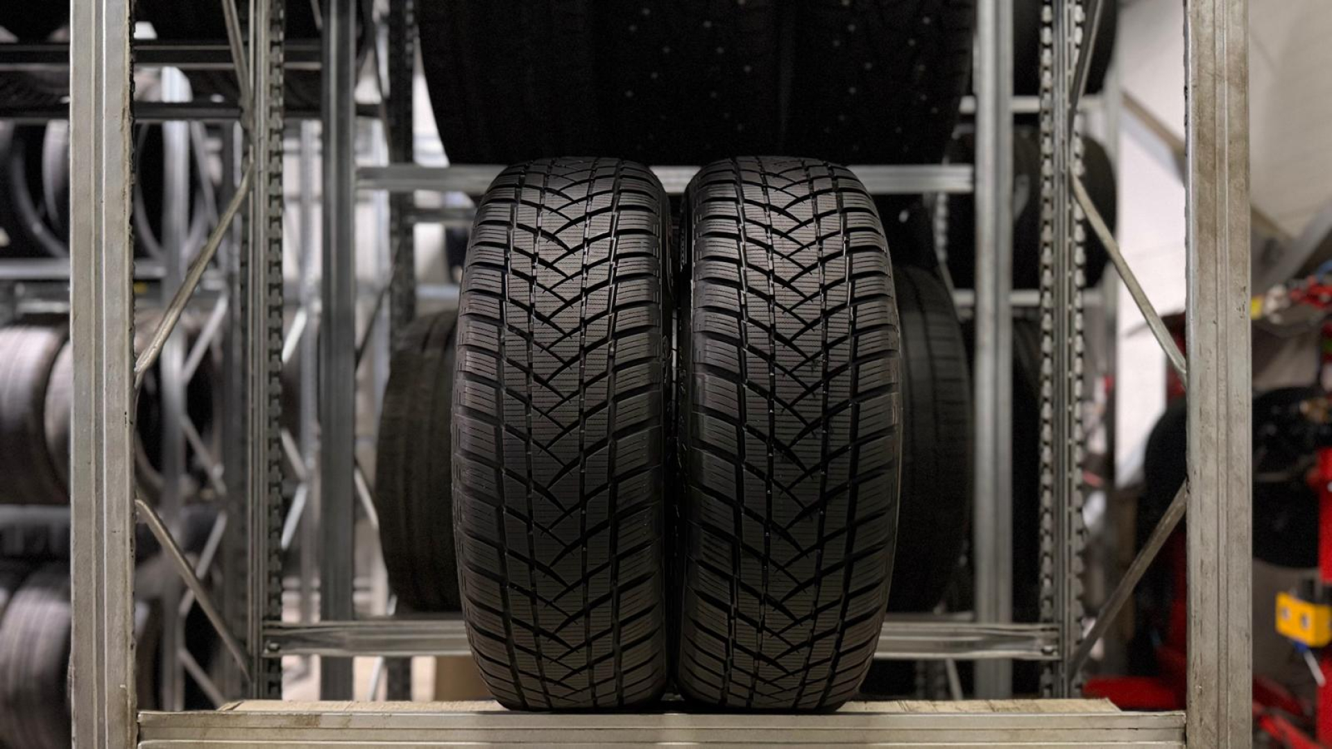 GT Radial WINTERPRO 2 SPORT SUV 215/65R17 99 V