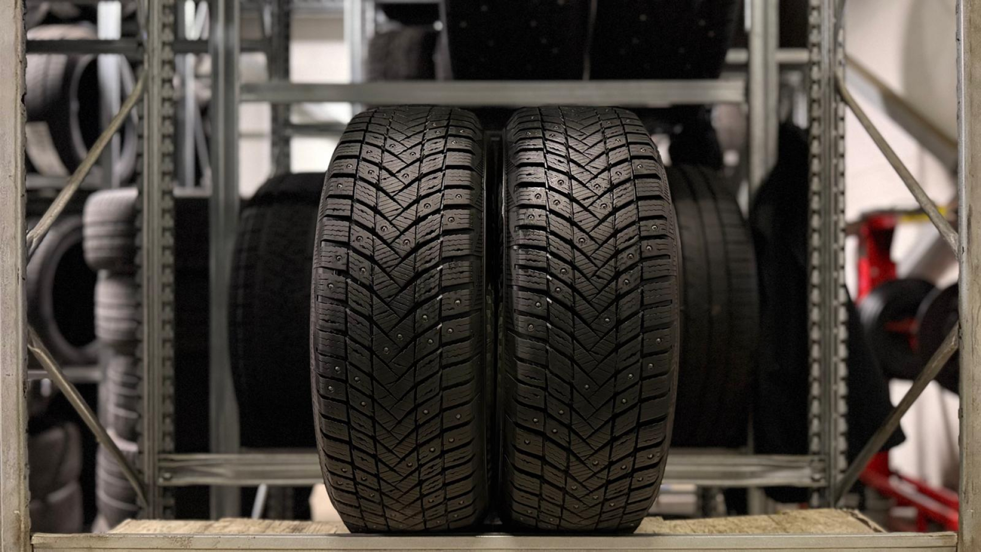 Vredestein WINTRAC ICE 195/65R15 95 T Naastrehvid