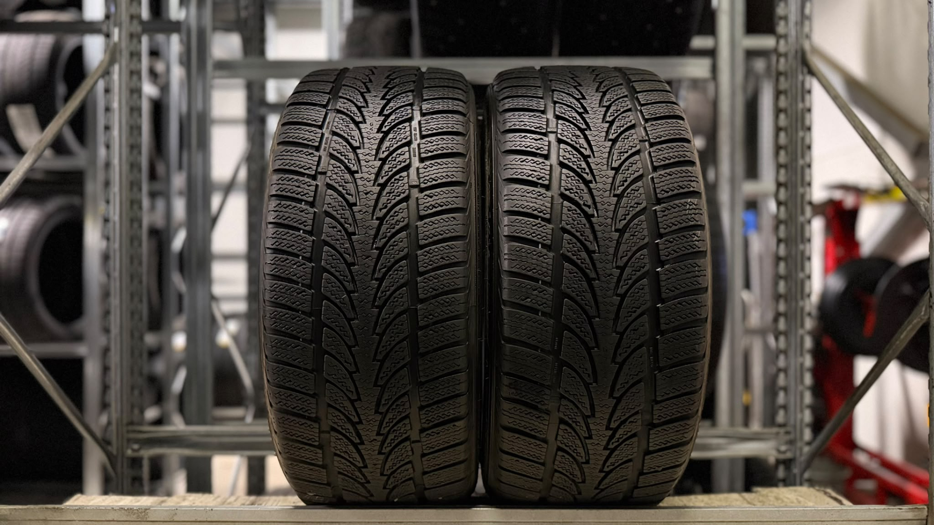 Nokian WR 235/40R18 95 V Friction tires