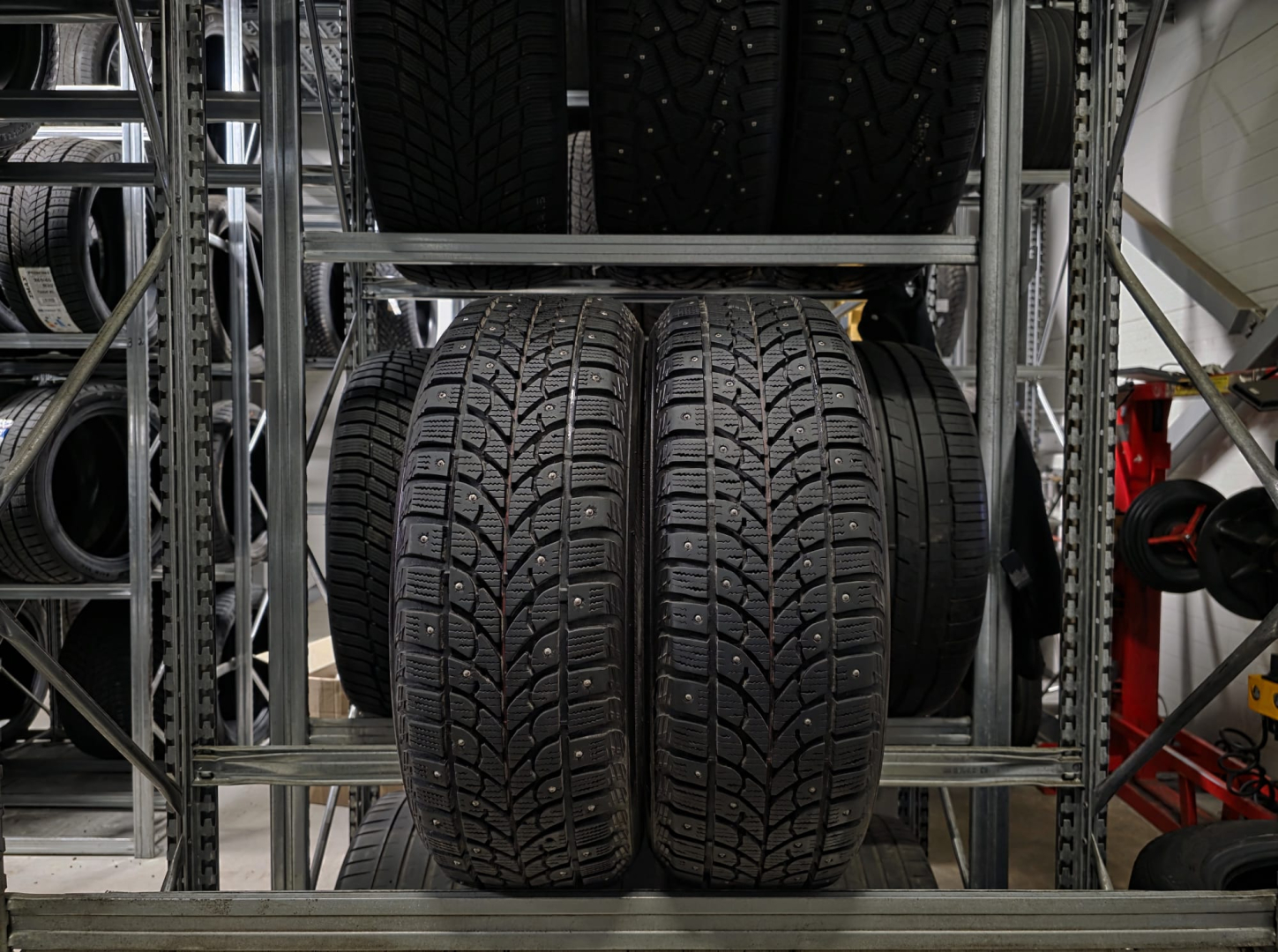 Bridgestone WT-17 195/65R15 91 Q Шипованные шины