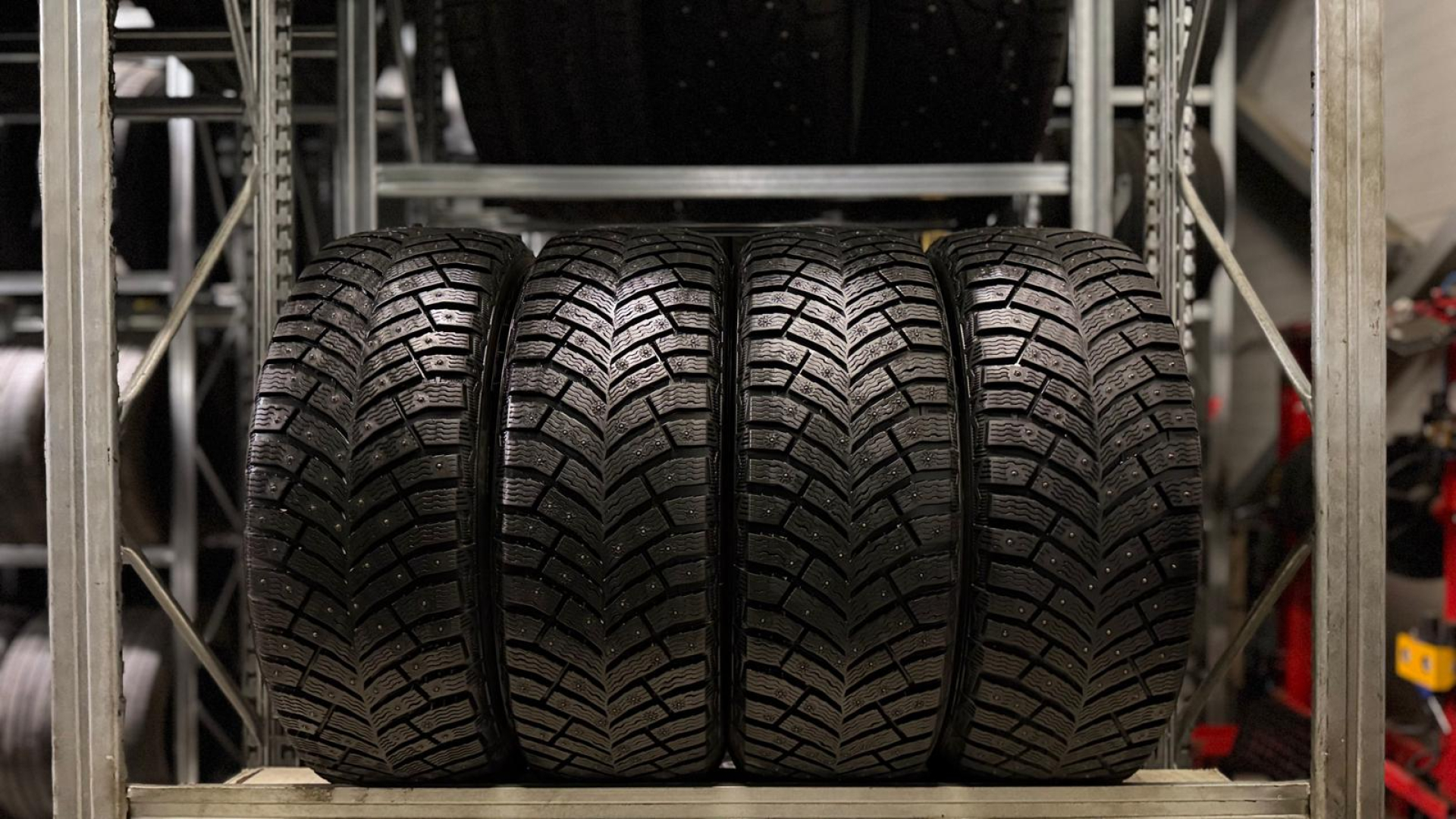 Michelin X-Ice North 4 205/65R16 99 T