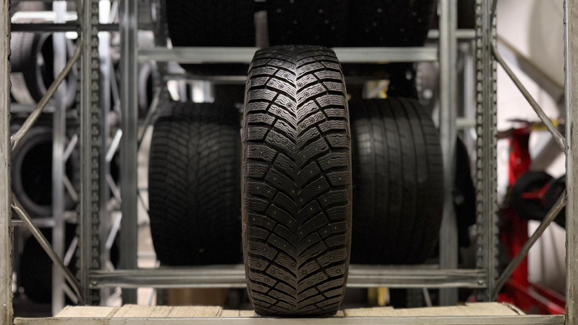 Michelin X-Ice North 4 205/65R16 99 T
