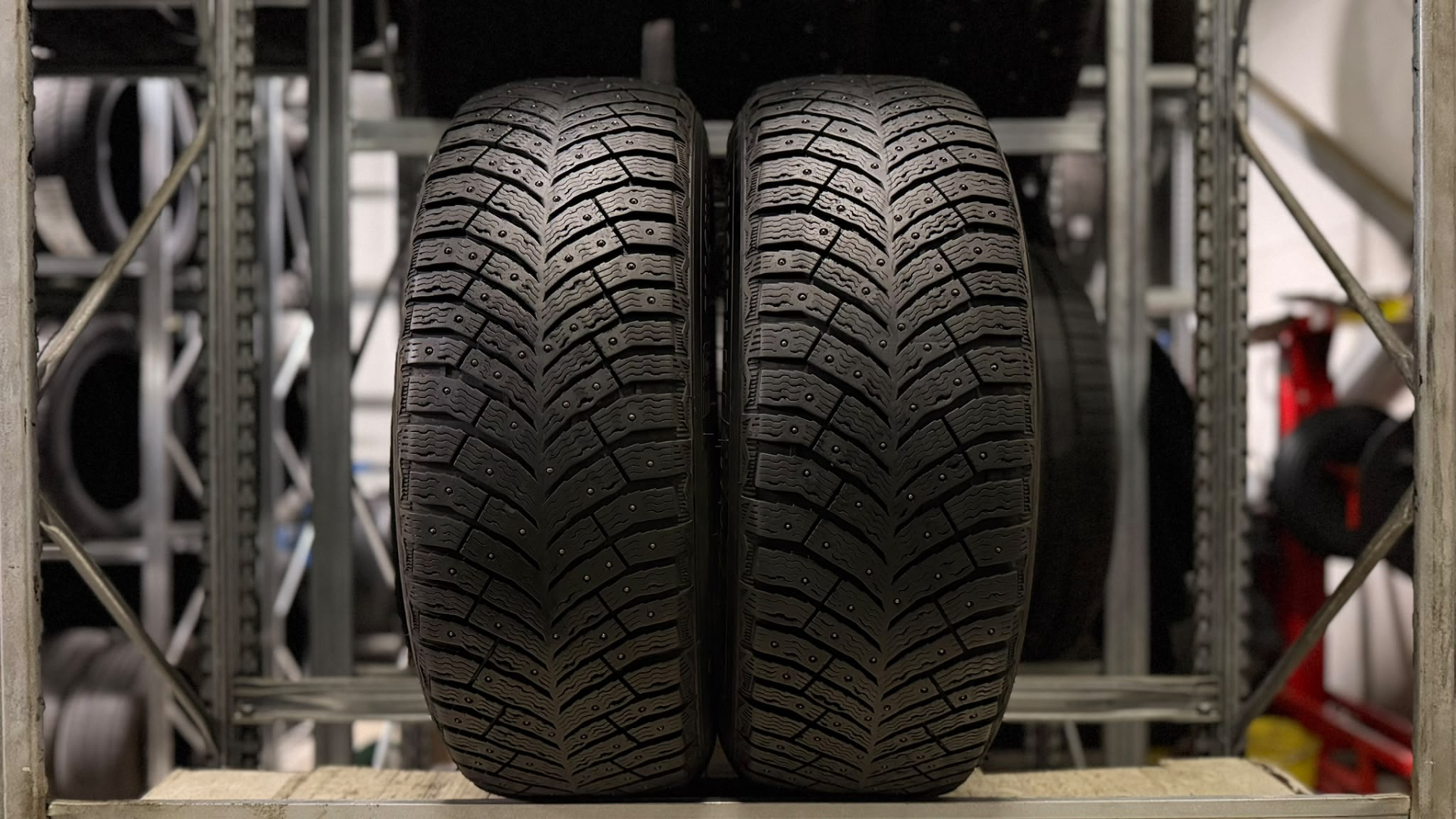 Michelin X-Ice North 4 235/60R18 107T Шипованная