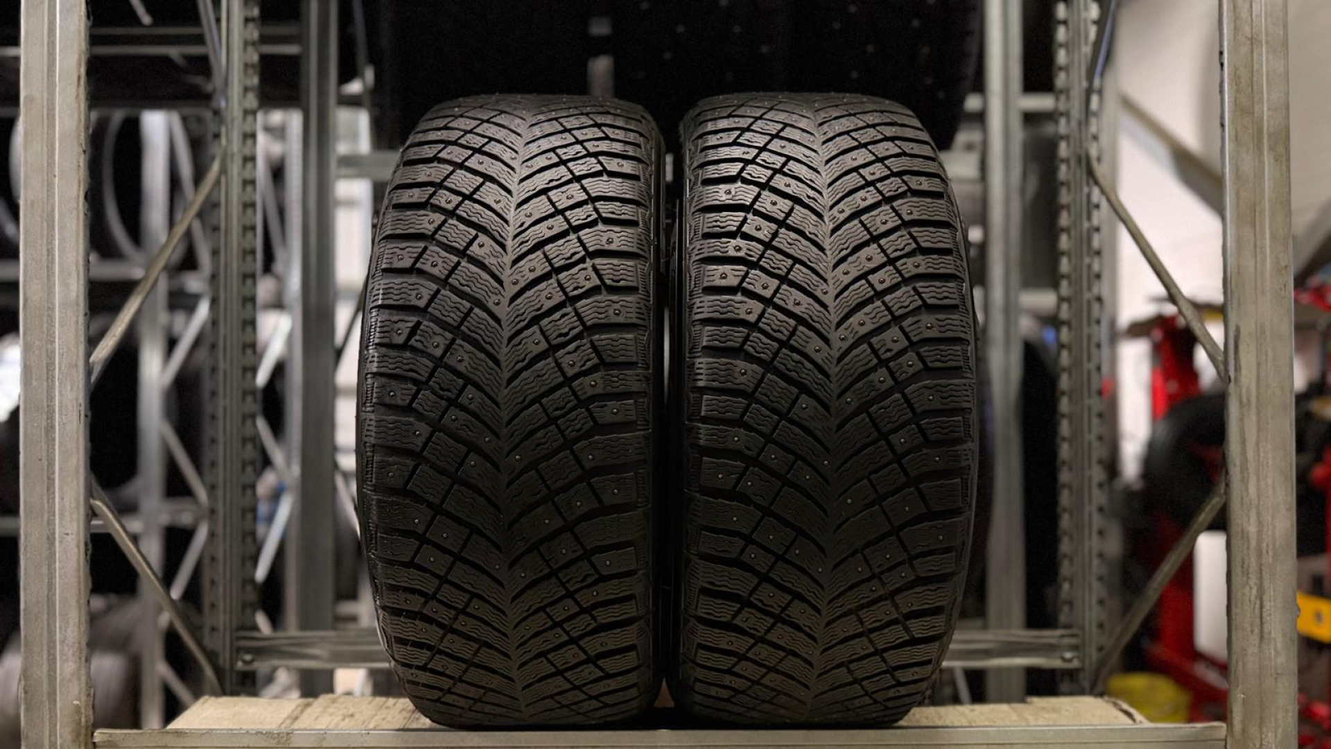 Michelin X-Ice North 4 265/50R19 110 T Шипованные шины