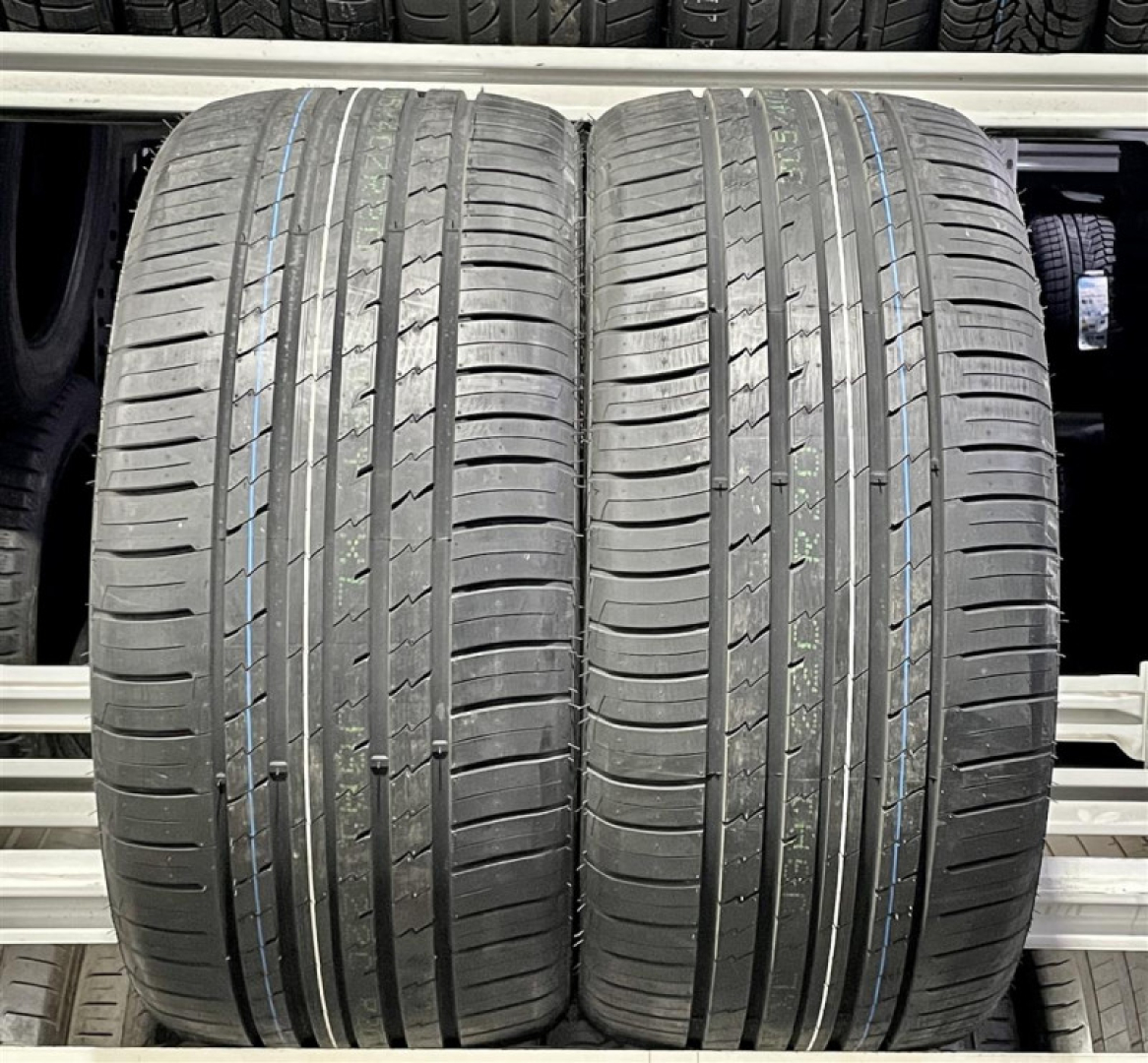 Tracmax X PRIVILO RS01+ 305/40R20 112 Y Summer tires