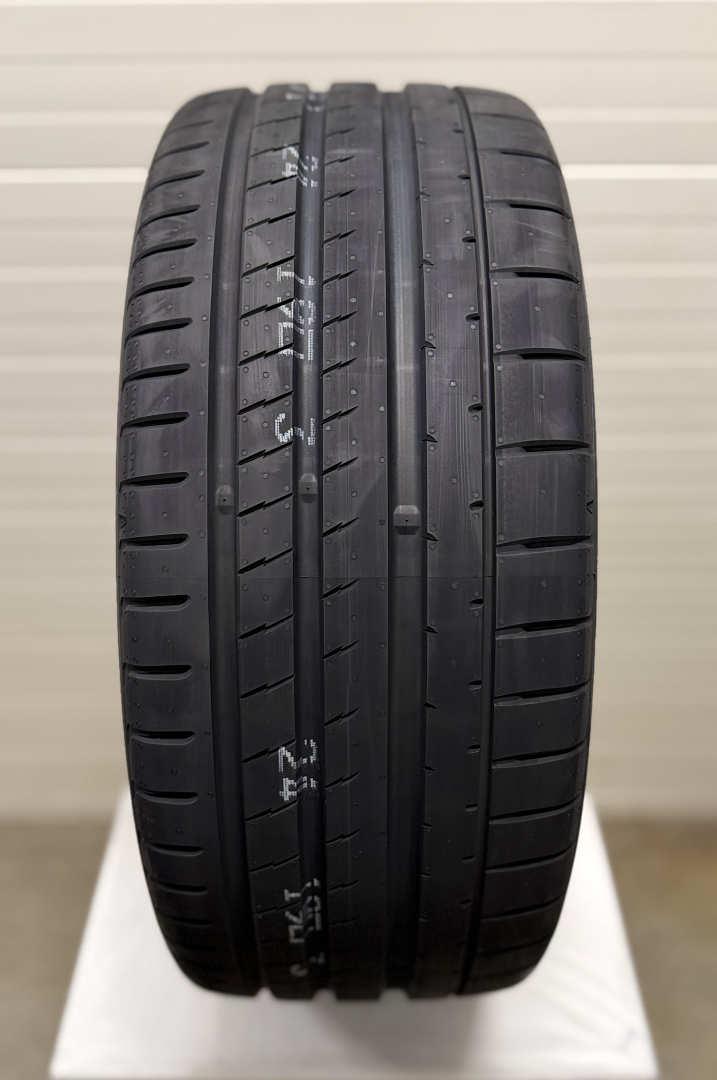 Yokohama ADVAN Sport V107 255/45R20 105 Y NCS RPB