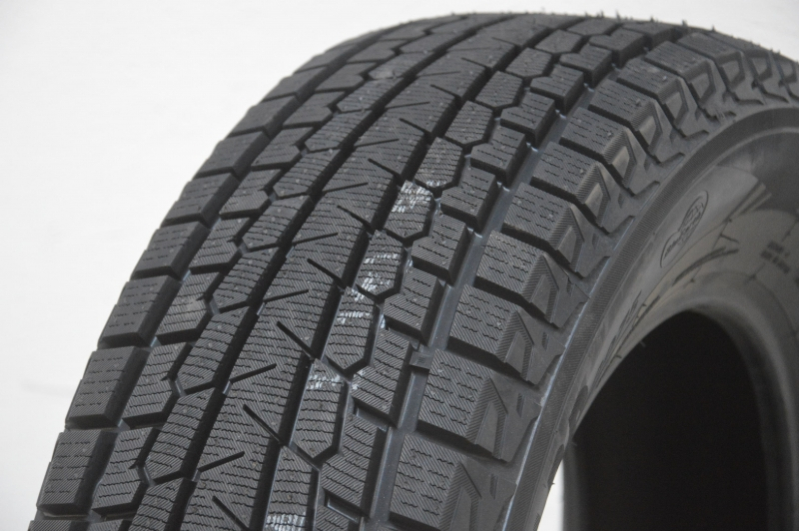Yokohama Ice Guard SUV G075 285/75R16 116/113 Q Lamellrehvid