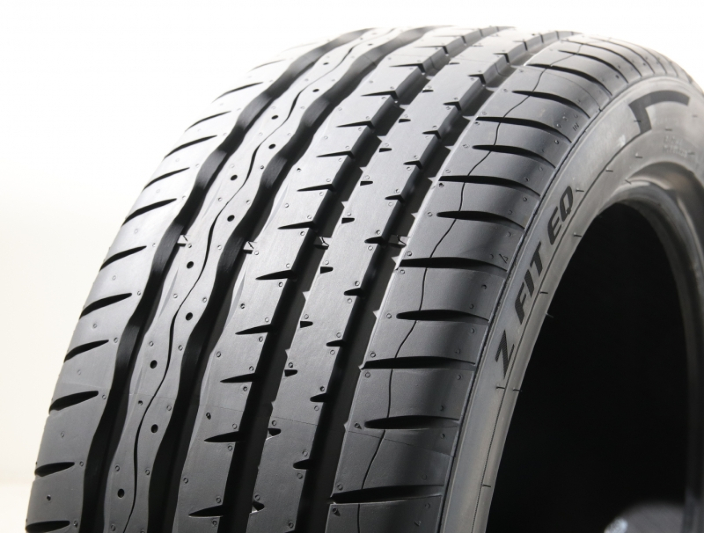 Laufenn Z Fit EQ LK03 275/40R18 103 Y rp Летние шины