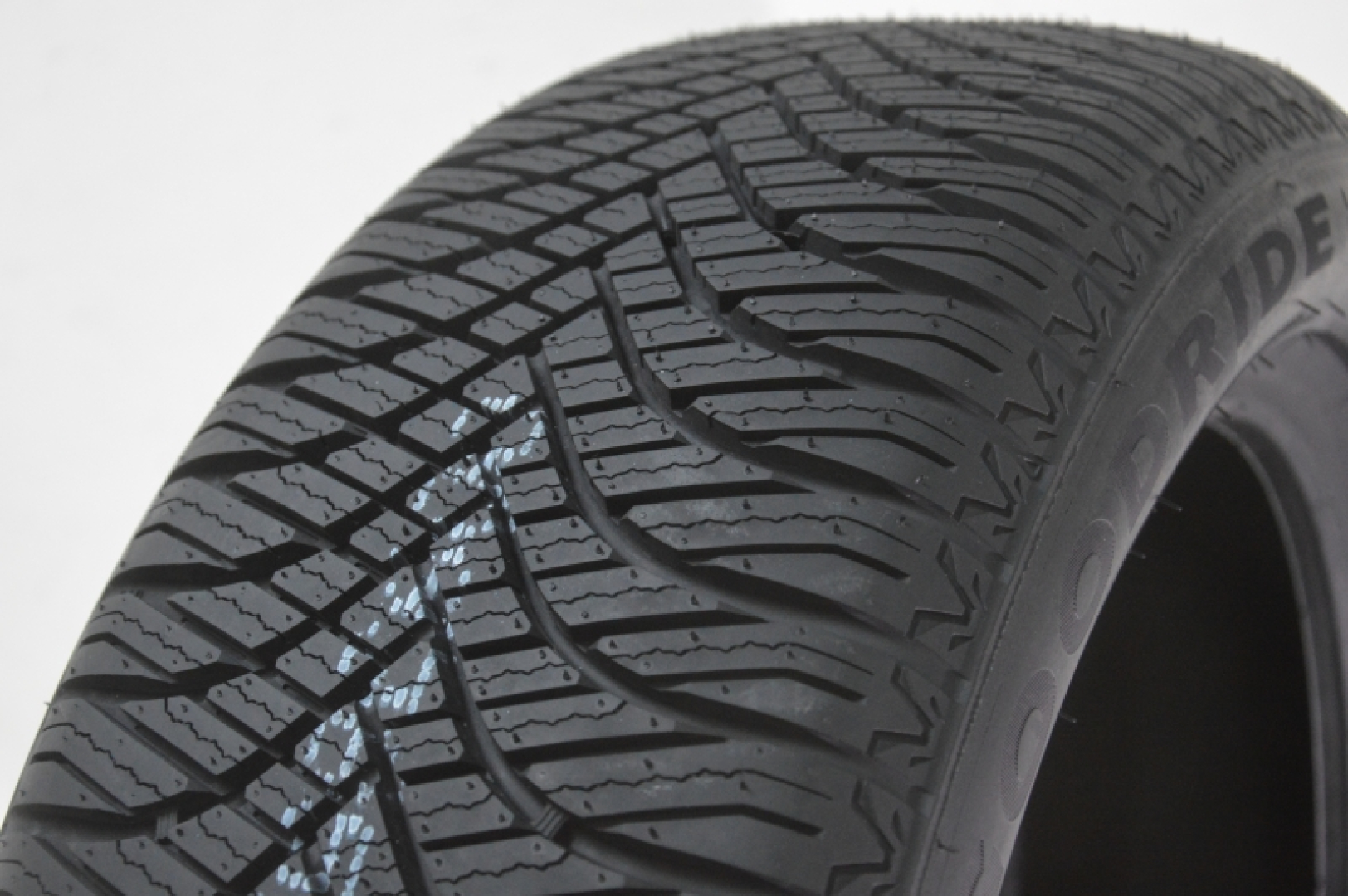 Trazano Z401 175/65R15 84 H Aastaringsed rehvid