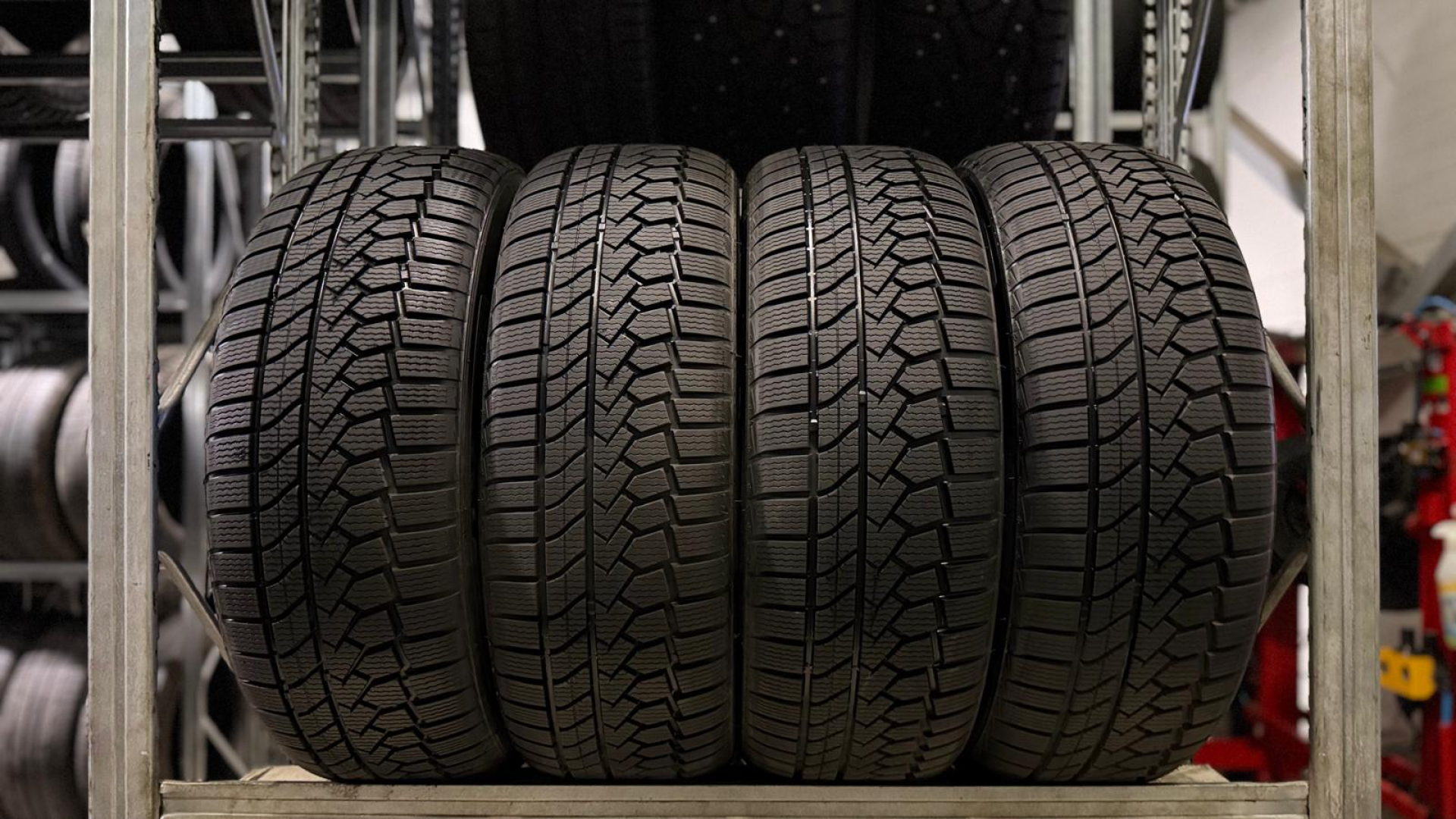 Goodride Zuper Snow Z-507 235/55R19 105 V