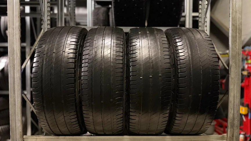 Michelin Agilis 3 235/65 R16C